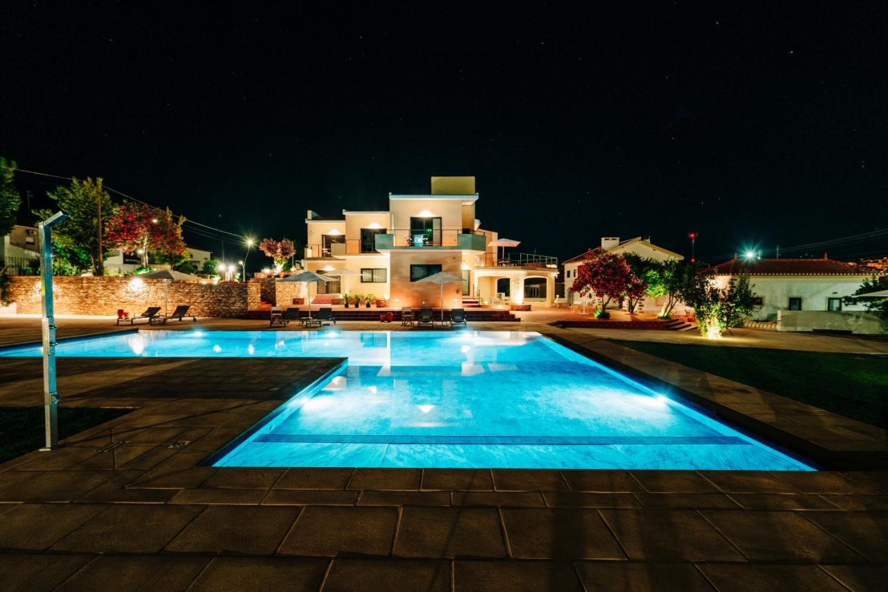 Villa Dos R'S เอวิส ภายนอก รูปภาพ